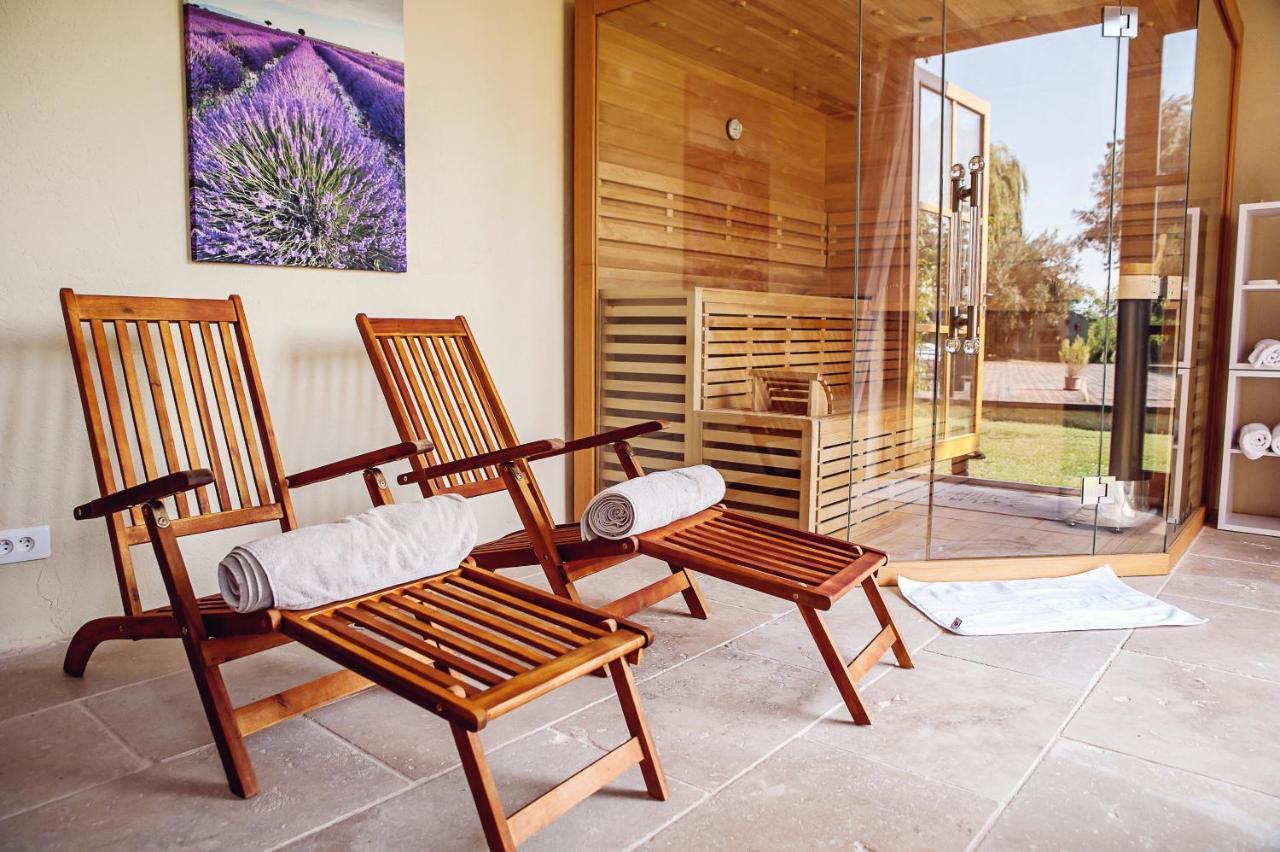 Bed and Breakfast Les Champs De Provence La Baume-de-Transit Zewnętrze zdjęcie